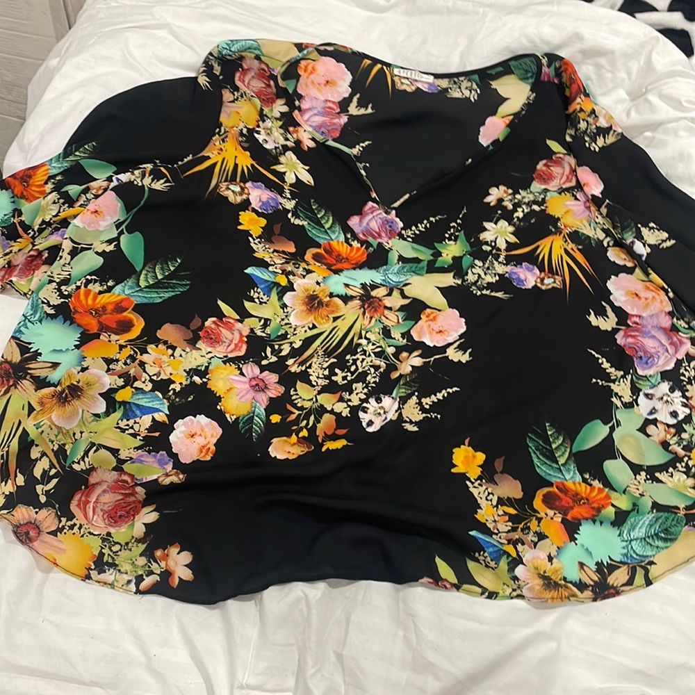Plus size floral top